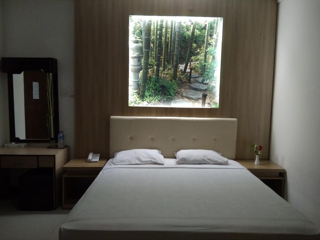 Hotel Matahari Джокякарта Екстериор снимка