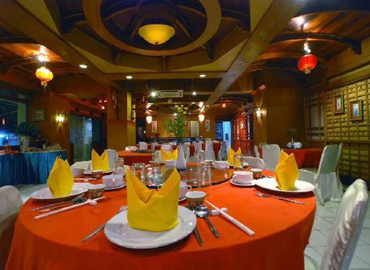Hotel Matahari Джокякарта Екстериор снимка