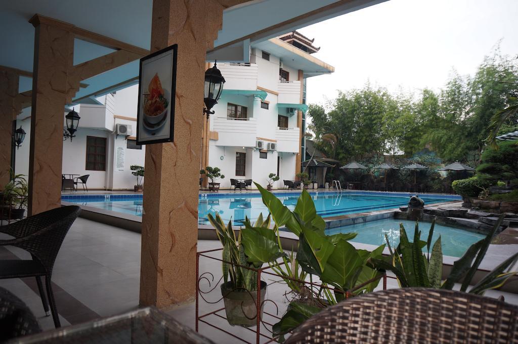 Hotel Matahari Джокякарта Екстериор снимка