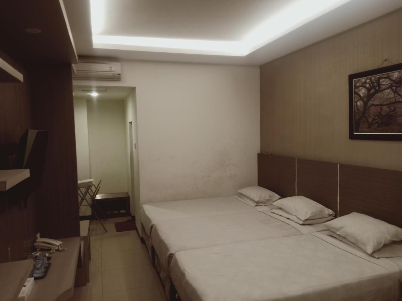 Hotel Matahari Джокякарта Екстериор снимка